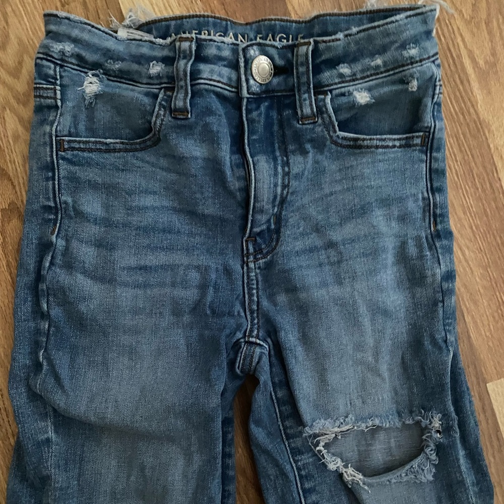 ripped american eagle jeans size 0